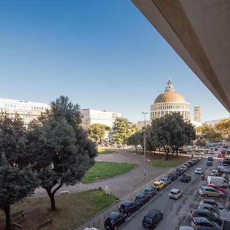 Domus Don Bosco Square Апартаменты *