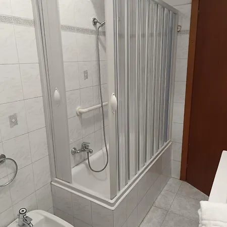 Apartment Domus Don Bosco Square Rome